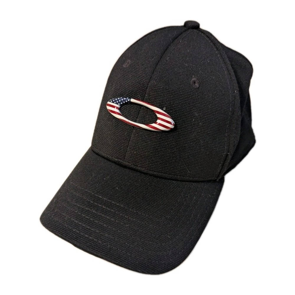 Oakley Men's Tincan USA American Flag 3D Emblem Hat Cap Classic Flex Size S/M